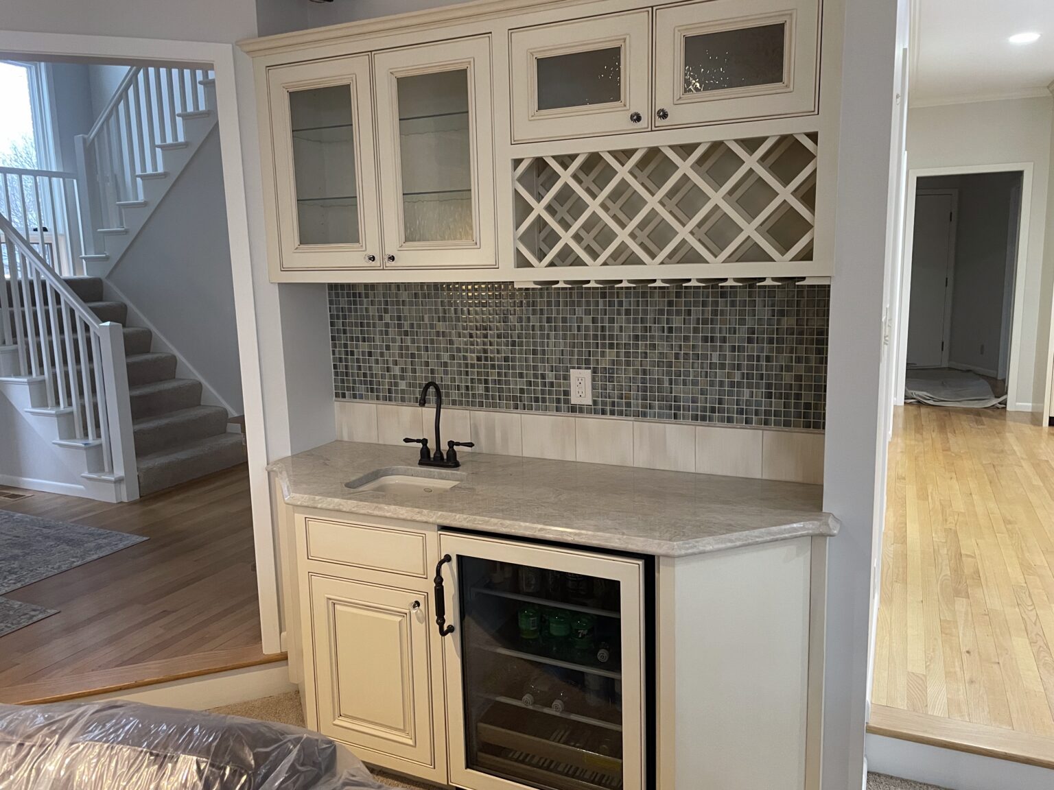 Bar before image