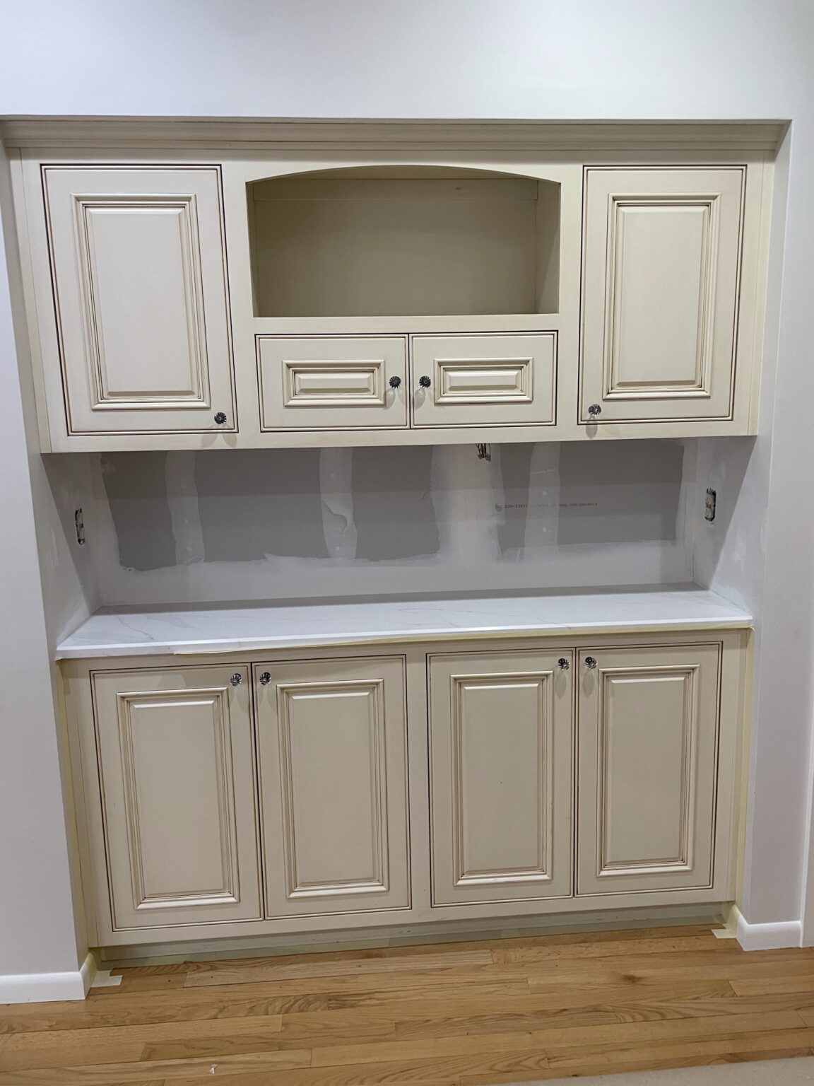 Section of kitchen for painting